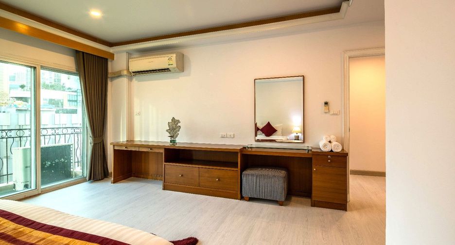 À louer 3 chambres condo à Watthana, Bangkok