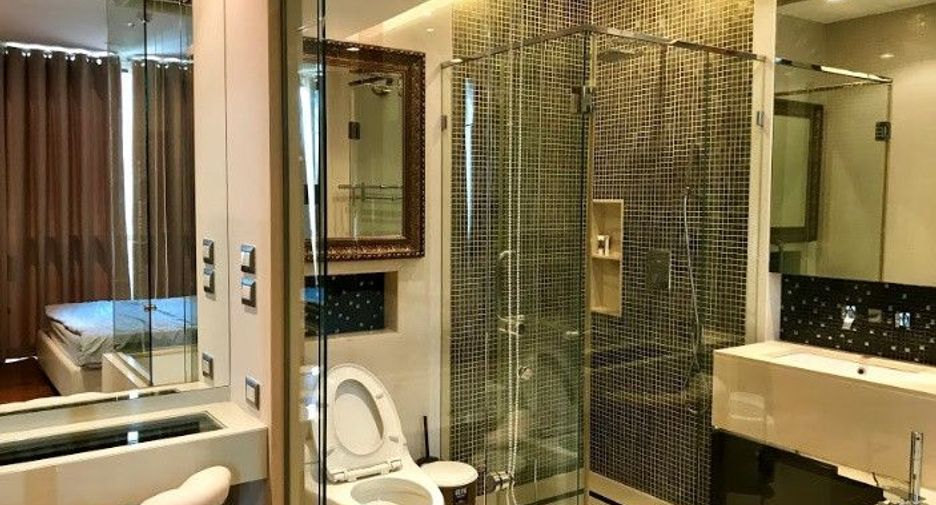 For sale 1 Beds condo in Khlong Toei, Bangkok