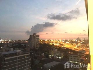Condo en venta de 2 habitaciones en Phra Khanong, Bangkok