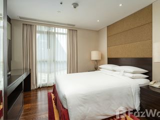 For rent 3 bedrooms condo in Sathon, Bangkok