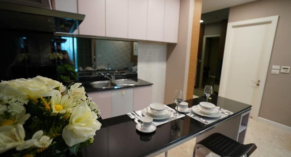 For sale 2 bedrooms condo in Khlong Toei, Bangkok