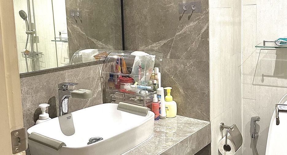 Condo en alquiler de 2 habitaciones en Watthana, Bangkok