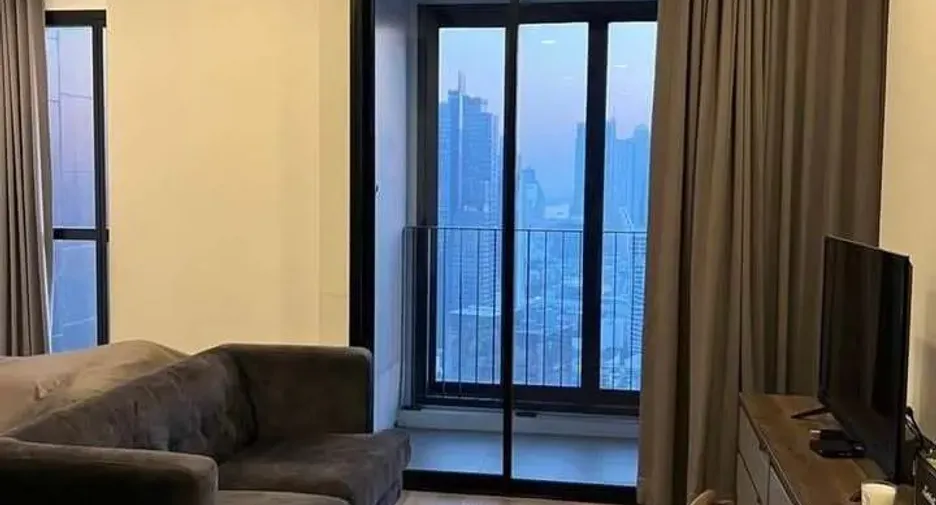Condo en alquiler de 1 habitaciones en Bang Rak, Bangkok