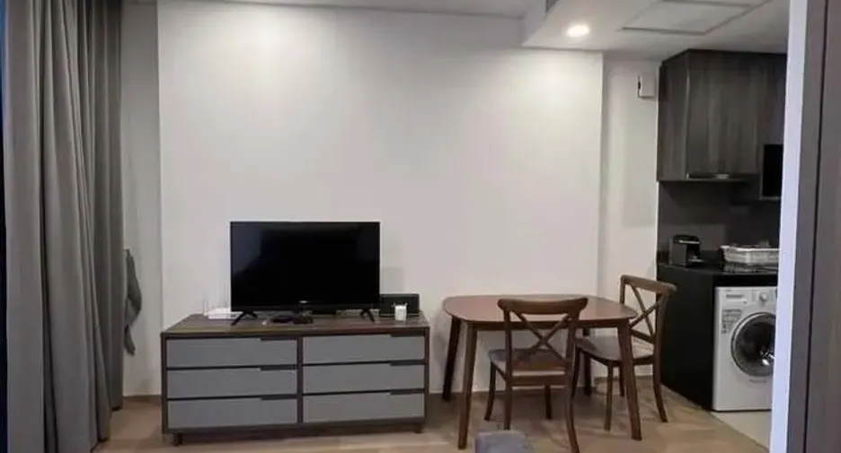 Condo en alquiler de 1 habitaciones en Bang Rak, Bangkok