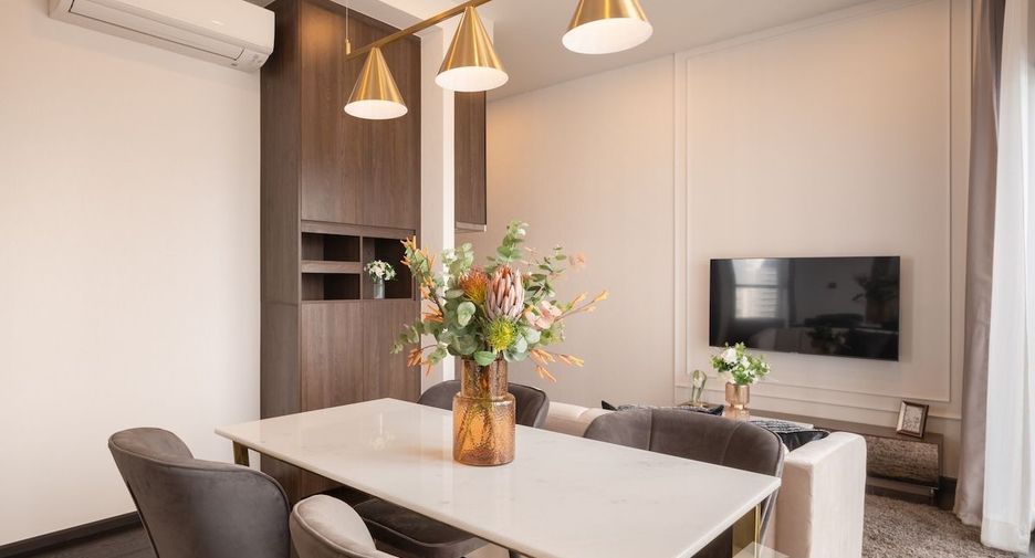 For rent 2 bedrooms condo in Watthana, Bangkok