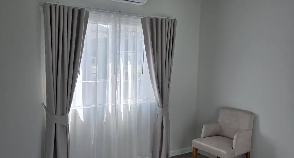 Haus zur Miete mit 4 Zimmer in Mueang Phuket, Phuket