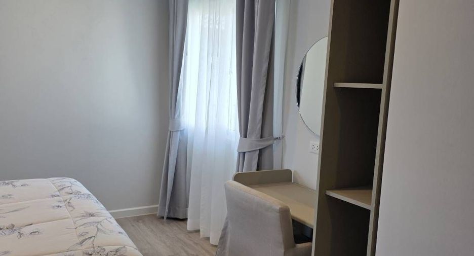 Haus zur Miete mit 4 Zimmer in Mueang Phuket, Phuket
