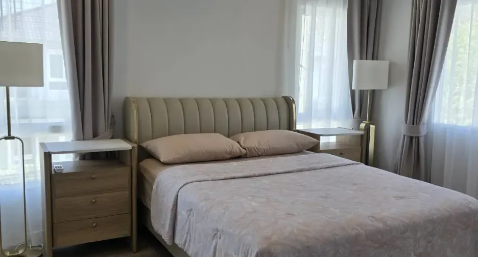 Haus zur Miete mit 4 Zimmer in Mueang Phuket, Phuket