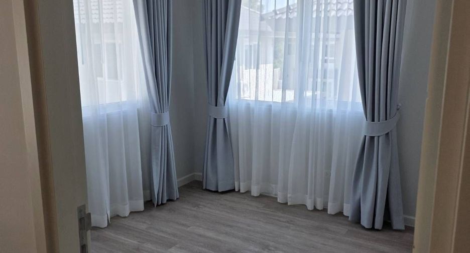 Haus zur Miete mit 4 Zimmer in Mueang Phuket, Phuket