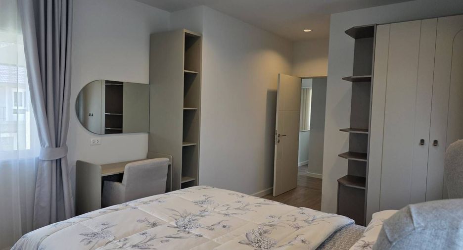 Haus zur Miete mit 4 Zimmer in Mueang Phuket, Phuket