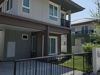 For rent 4 bedrooms house in Mueang Phuket, Phuket