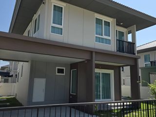 For rent 4 bedrooms house in Mueang Phuket, Phuket