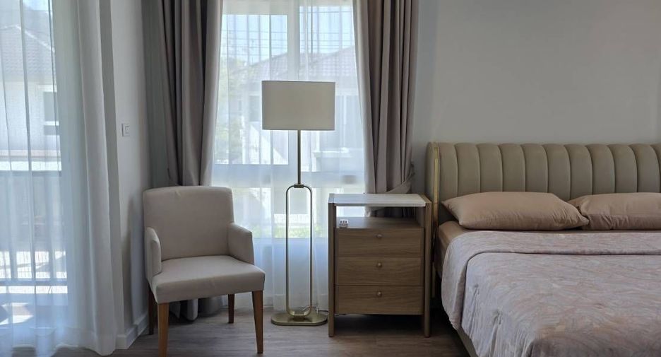 Haus zur Miete mit 4 Zimmer in Mueang Phuket, Phuket