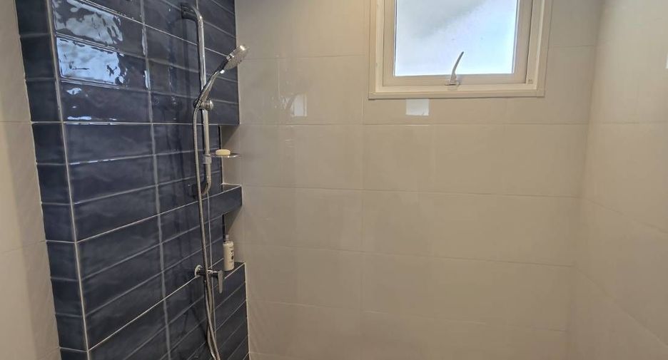 Haus zur Miete mit 4 Zimmer in Mueang Phuket, Phuket