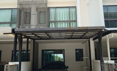 For sale 3 bedrooms townhouse in Khan Na Yao, Bangkok