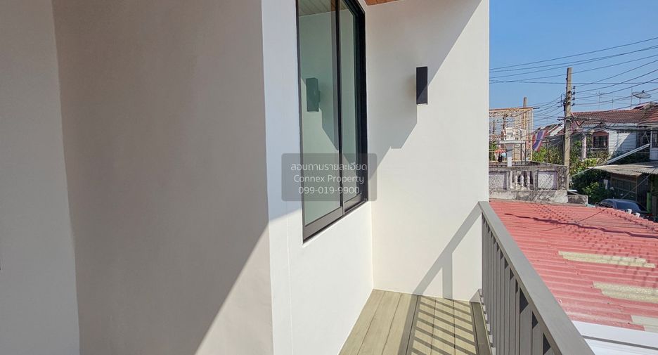 For sale 2 bedrooms townhouse in Don Mueang, Bangkok