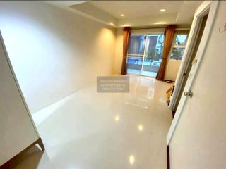 For sale 3 bedrooms townhouse in Mueang Nonthaburi, Nonthaburi