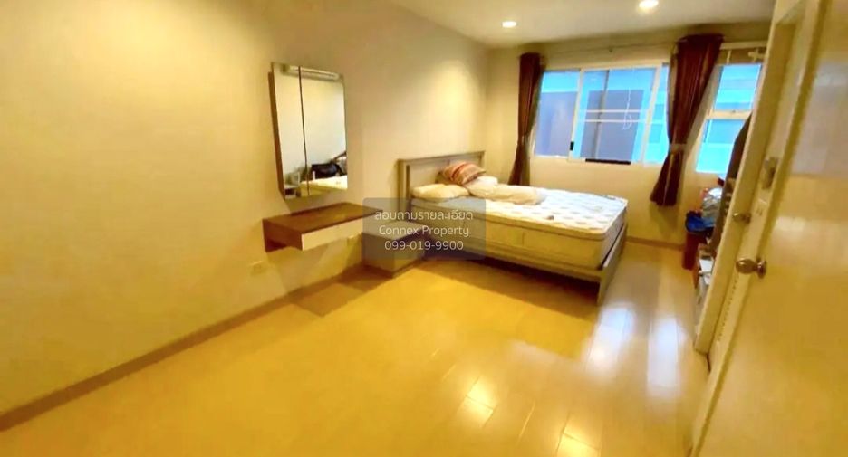 For sale 3 bedrooms townhouse in Mueang Nonthaburi, Nonthaburi