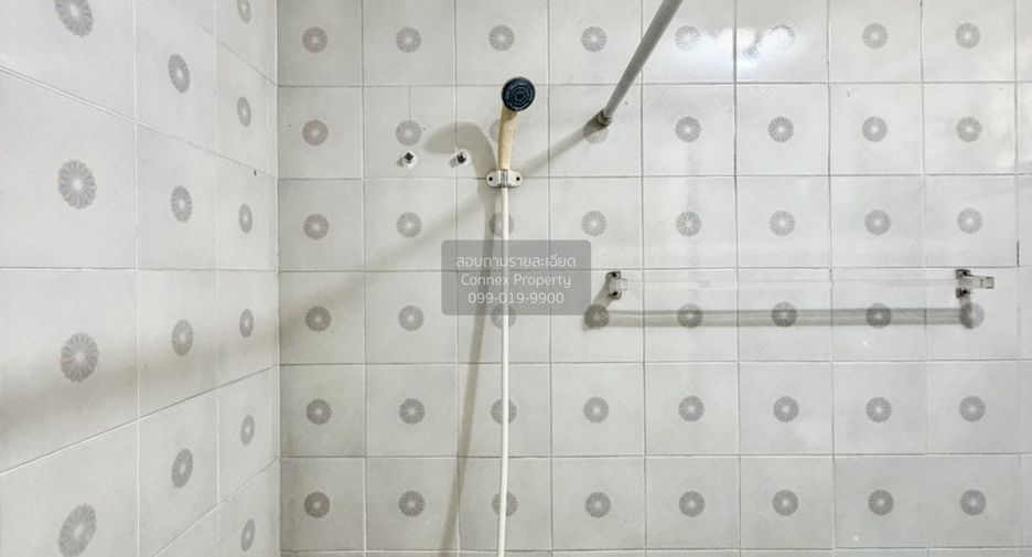 For sale 2 ベッドルーム townhouse in Chatuchak, Bangkok