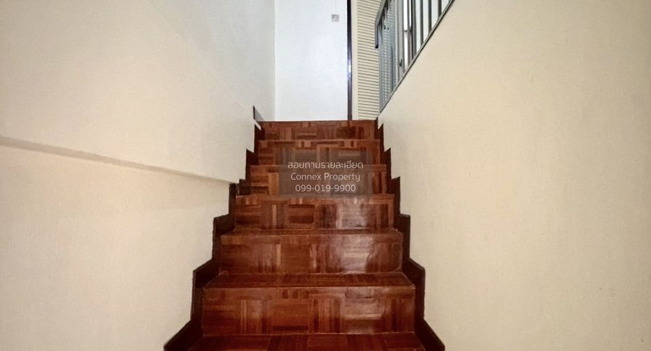 For sale 2 ベッドルーム townhouse in Chatuchak, Bangkok
