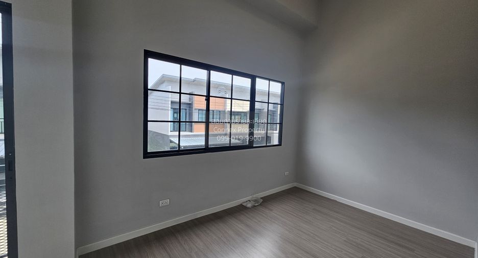 Reihenhaus zum Kauf mit 3 Zimmer in Bang Yai, Nonthaburi