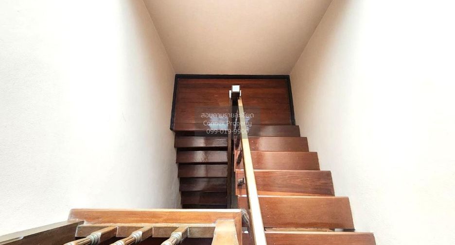 For sale 6 ベッドルーム house in Mueang Pathum Thani, Pathum Thani
