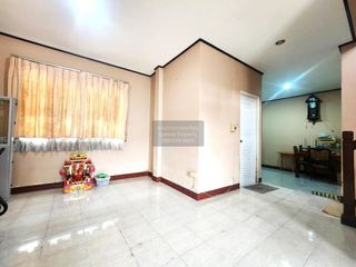 ขาย 6 ห้องนอน บ้านเดี่ยว ใน เมืองปทุมธานี, ปทุมธานี