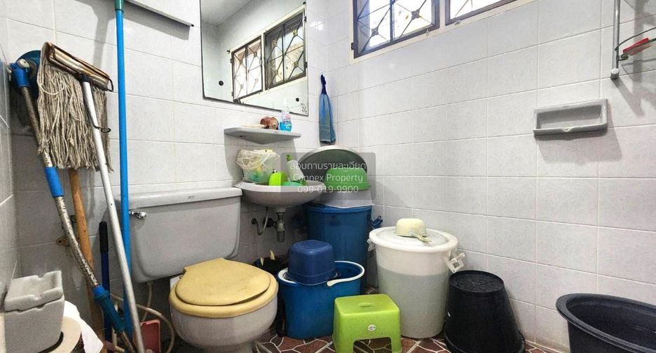 For sale 6 ベッドルーム house in Mueang Pathum Thani, Pathum Thani