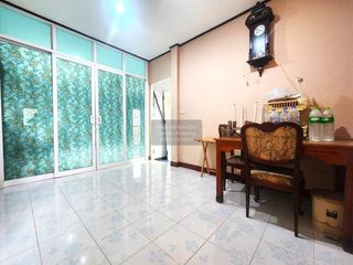 ขาย 6 ห้องนอน บ้านเดี่ยว ใน เมืองปทุมธานี, ปทุมธานี