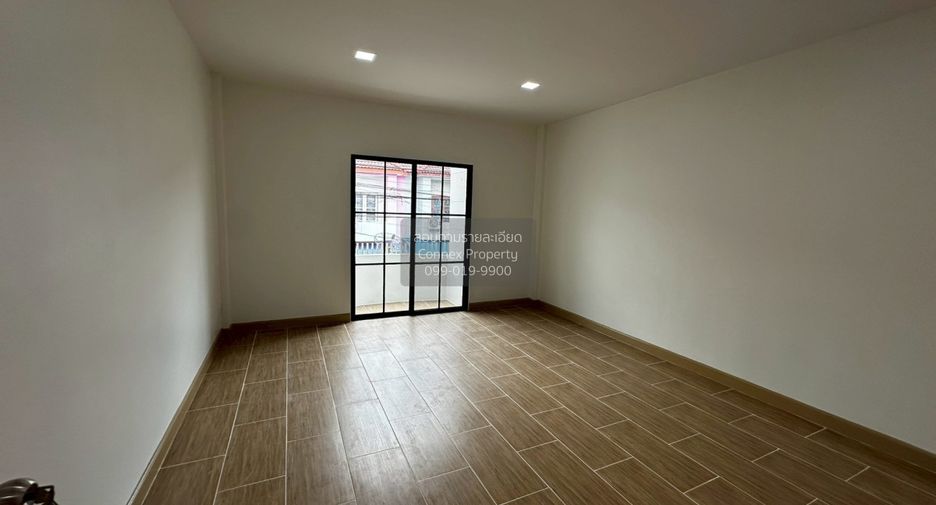 For sale 2 bedrooms townhouse in Sai Mai, Bangkok