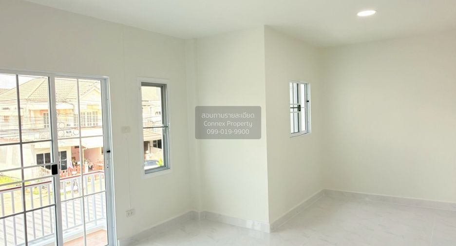 For sale 3 bedrooms townhouse in Lam Luk Ka, Pathum Thani