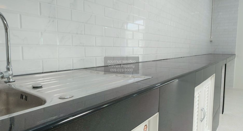 For sale 3 bedrooms townhouse in Lam Luk Ka, Pathum Thani