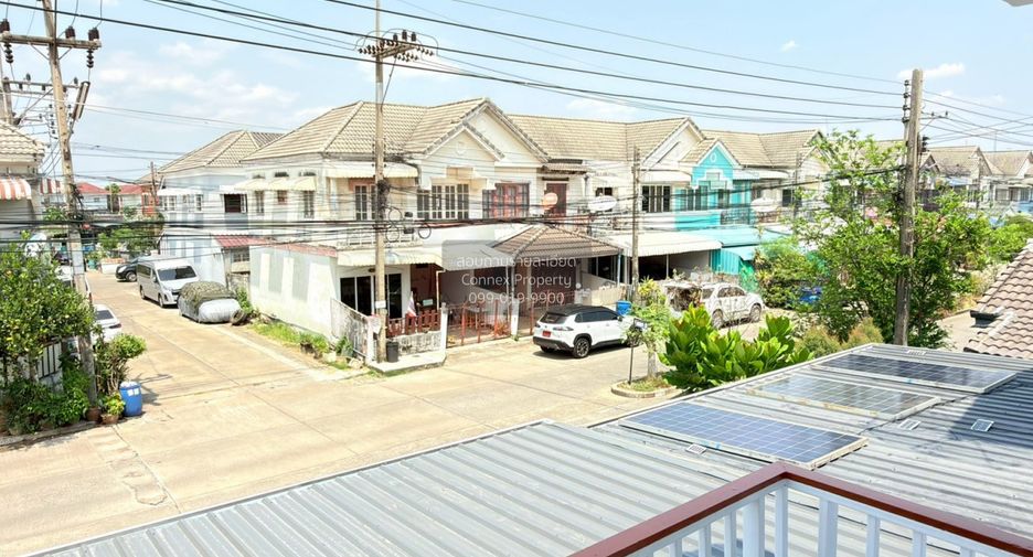 For sale 3 bedrooms townhouse in Lam Luk Ka, Pathum Thani
