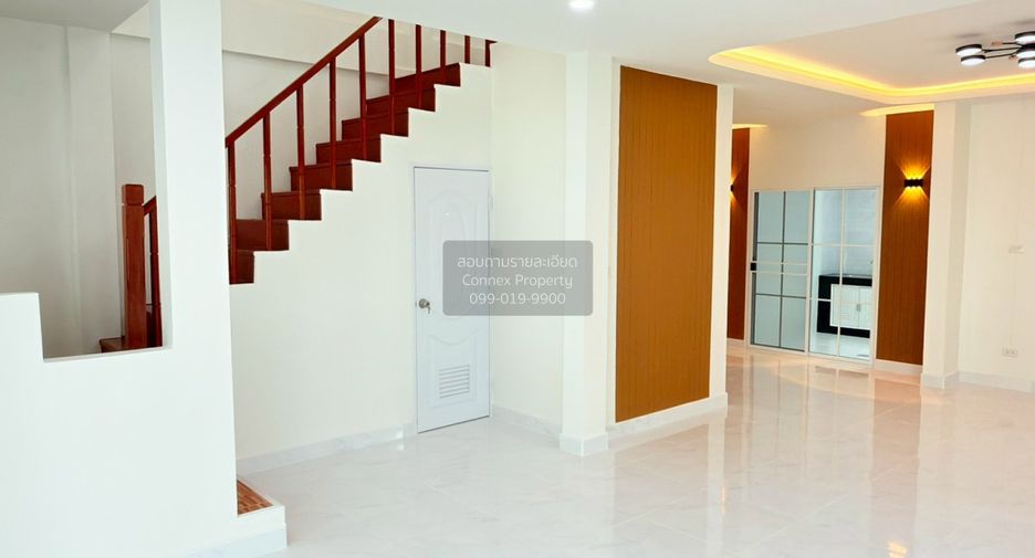 For sale 3 bedrooms townhouse in Lam Luk Ka, Pathum Thani