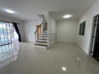 出售 3 卧室 联排别墅 在 Bang Bua Thong, Nonthaburi