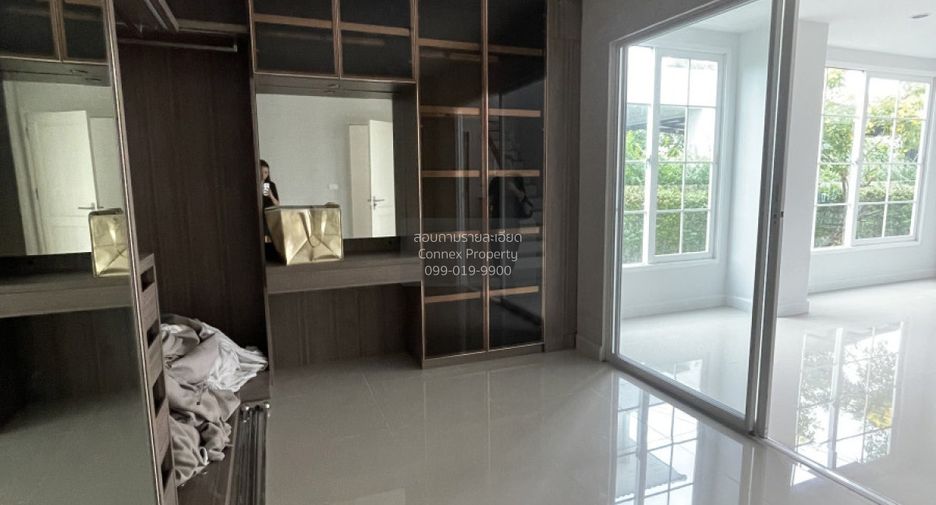 For sale 3 bedrooms house in Bang Khen, Bangkok