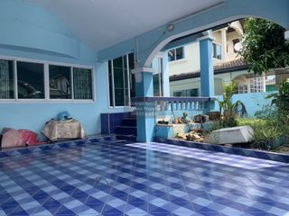Haus zum Kauf mit 4 Zimmer in Sai Mai, Bangkok