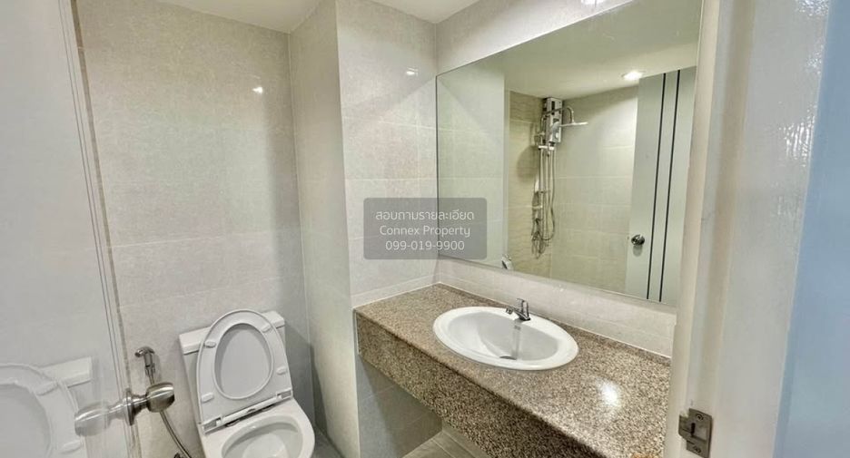 For sale 1 bed condo in Huai Khwang, Bangkok