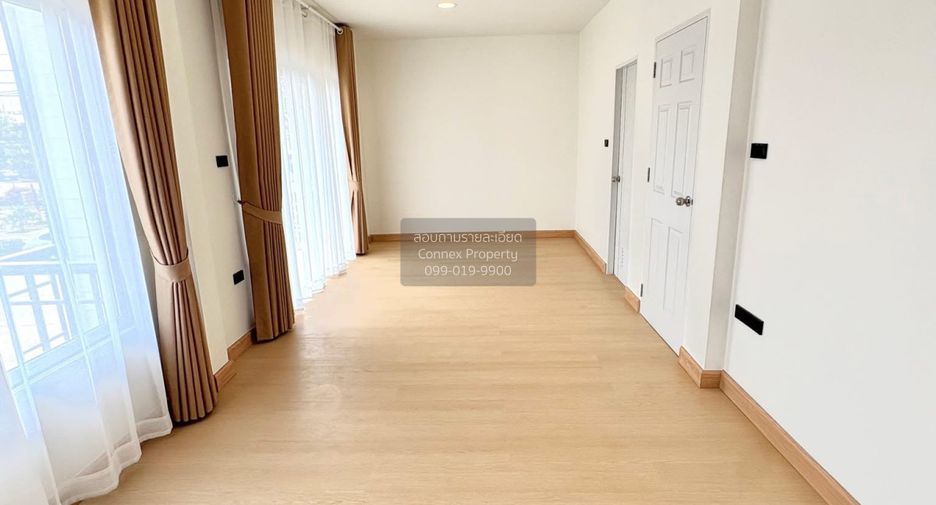 For sale 3 bedrooms townhouse in Lam Luk Ka, Pathum Thani