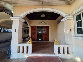 For sale 4 bedrooms house in Thawi Watthana, Bangkok