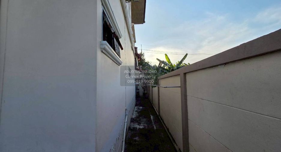 For sale 4 bedrooms house in Thawi Watthana, Bangkok