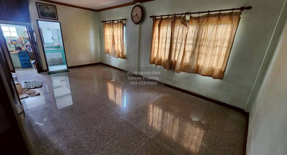 For sale 4 bedrooms house in Thawi Watthana, Bangkok