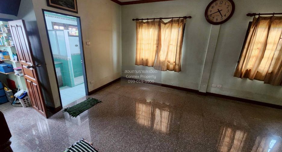 For sale 4 bedrooms house in Thawi Watthana, Bangkok