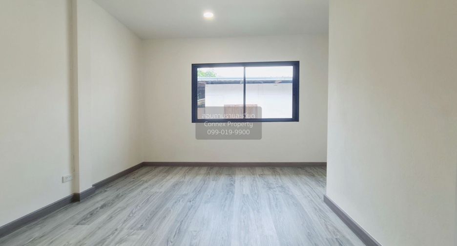For sale 2 bedrooms townhouse in Mueang Nonthaburi, Nonthaburi