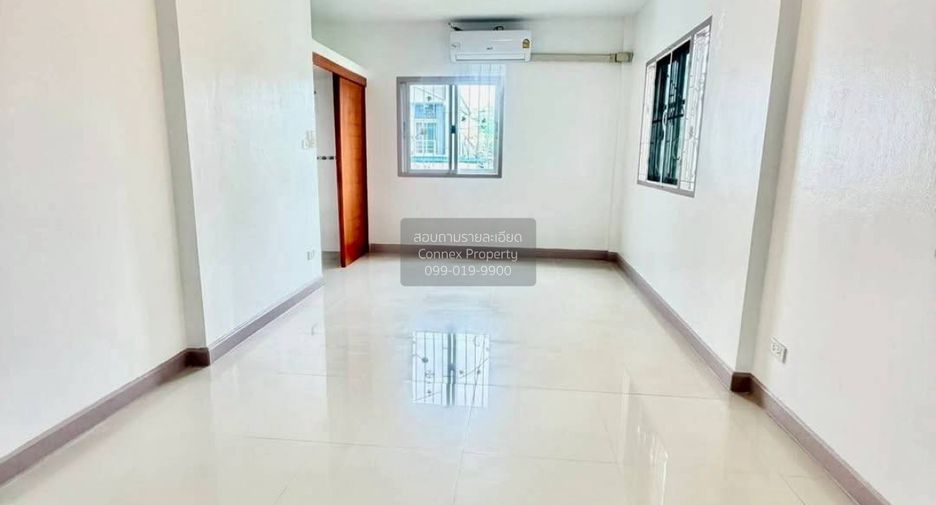 For sale 5 bedrooms house in Sai Noi, Nonthaburi