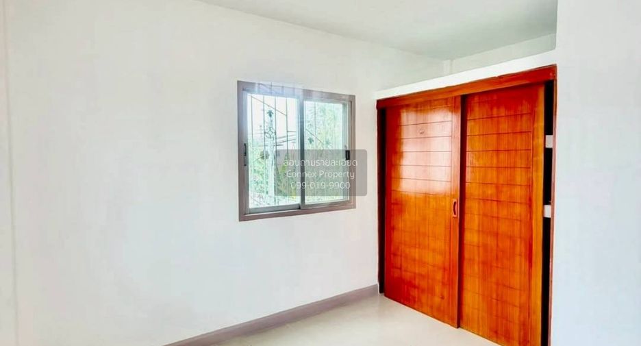 For sale 5 bedrooms house in Sai Noi, Nonthaburi