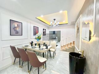 Reihenhaus zum Kauf mit 3 Zimmer in Nong Chok, Bangkok