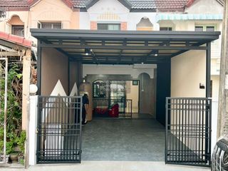 Reihenhaus zum Kauf mit 3 Zimmer in Nong Chok, Bangkok