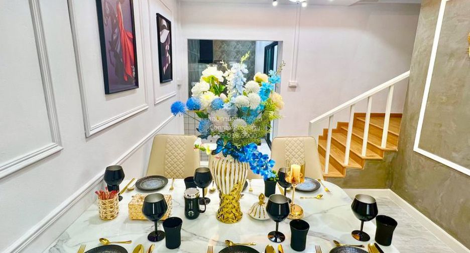 For sale 3 bedrooms townhouse in Nong Chok, Bangkok