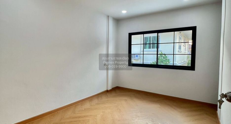 For sale 3 bedrooms townhouse in Nong Chok, Bangkok